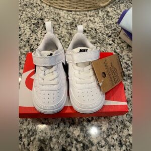Nike Shoes NWT